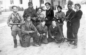 פרטיזנים יהודים מווילנה, 1944. 
סלובקיה, בלגיה, צרפת ויוון.
© ארכיון יד ושם  www.yadvashem.org.il