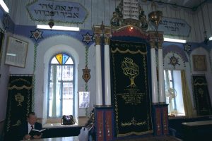 ארון קודש, בית הכנסת בשכונת הבוכרים, ירושלים.

